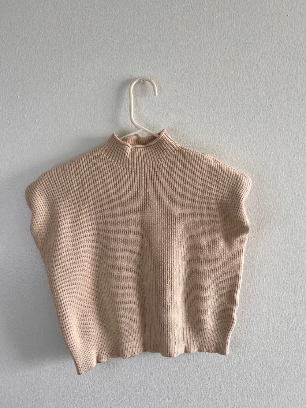 Beige Mock Neck Sleeveless Knit Sweater Vest with Shoulder Pads